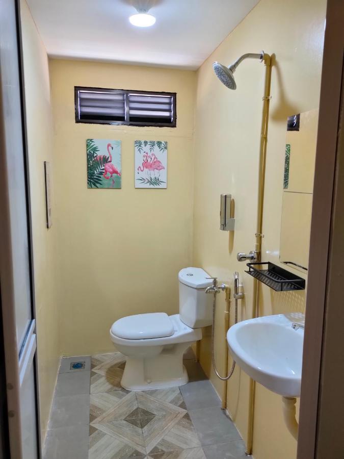 Aleesa Roomstay Pasir Puteh Luaran gambar