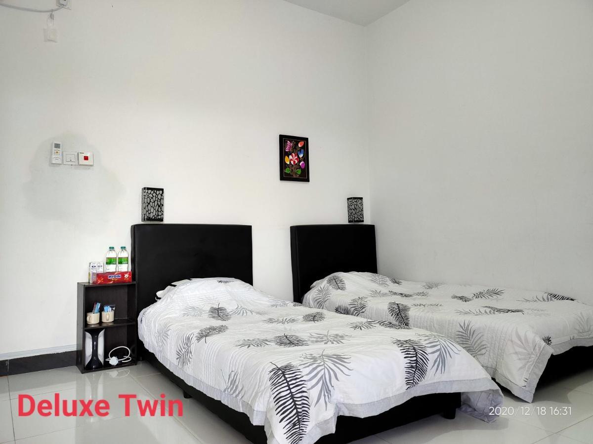 Aleesa Roomstay Pasir Puteh Luaran gambar