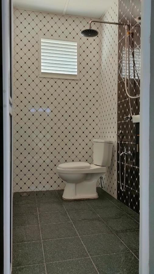 Aleesa Roomstay Pasir Puteh Luaran gambar